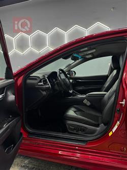 تۆیۆتا کامری